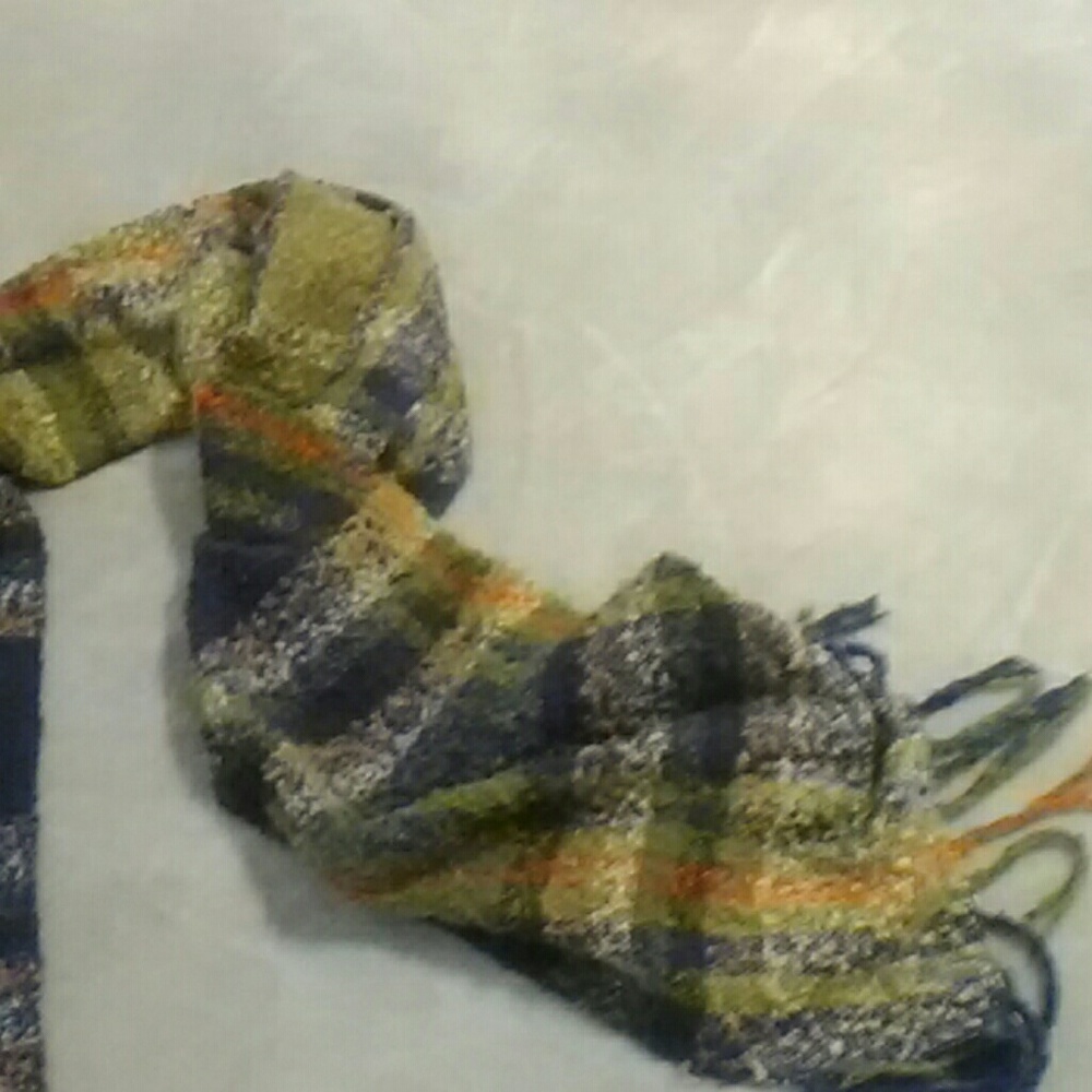 Echo polyester scarf